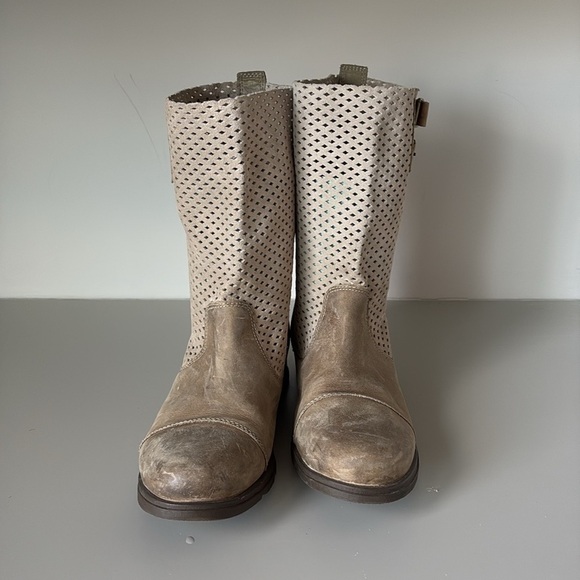 Sorel Major Pull On Perforated Leather & Suede Boots Size 11 - Picture 8 of 11